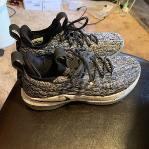 Lebron 15 Low OREO Size 8